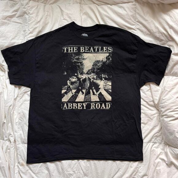 Hybrid Apparel Other - The beatles abbey road graphic band tee sz XL casual short sleeve t shirt grunge